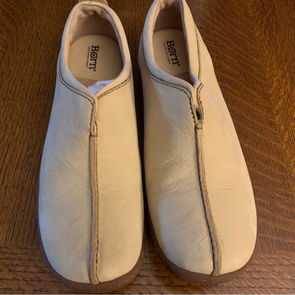 New BORN size nine slip-on shoes.